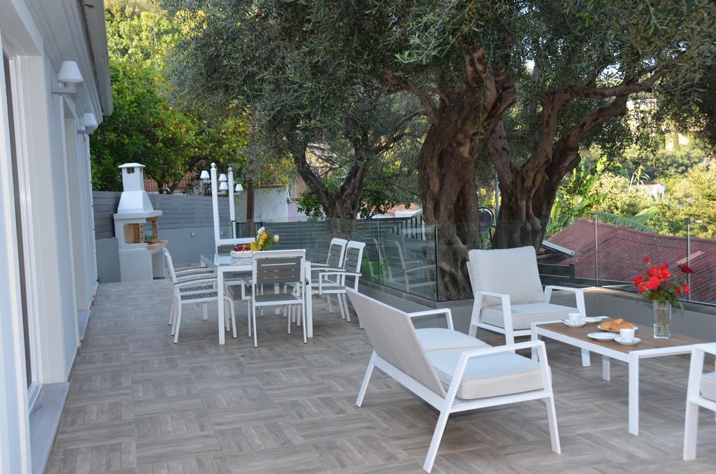 פאלאוקסטריצה Odysseus Villa מראה חיצוני תמונה