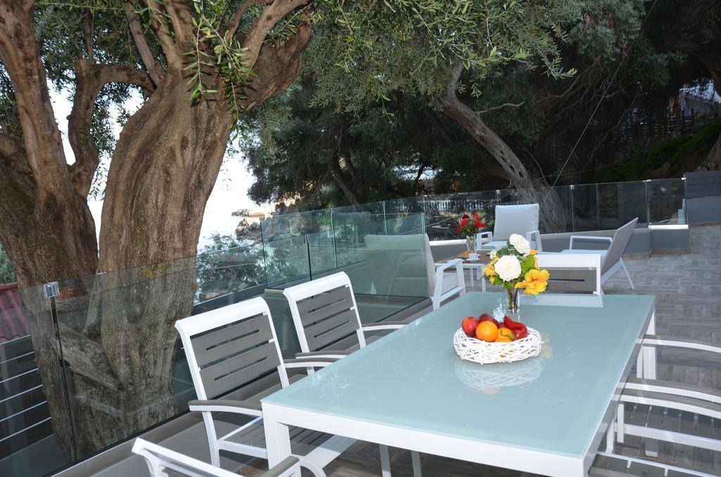 פאלאוקסטריצה Odysseus Villa מראה חיצוני תמונה
